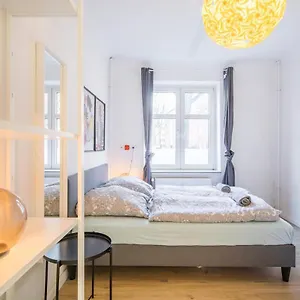 spacious-2-bedroom-apartment-close-to-stadtpark.hamburg-hotels-de.com/