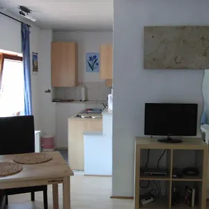  Apartment Burgauer Hof